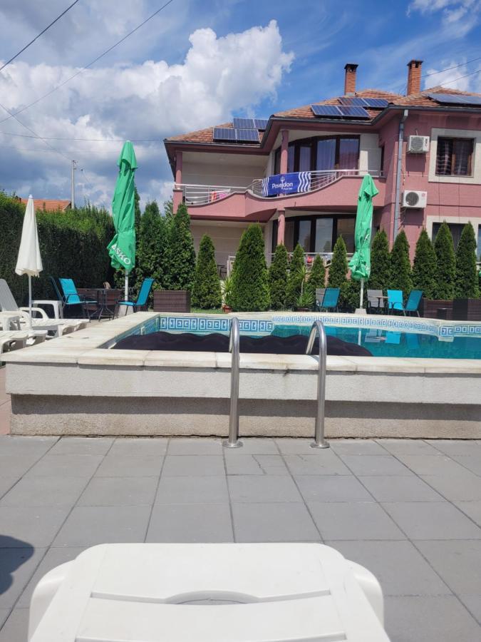 Poseidon Apartment Nis Exterior foto