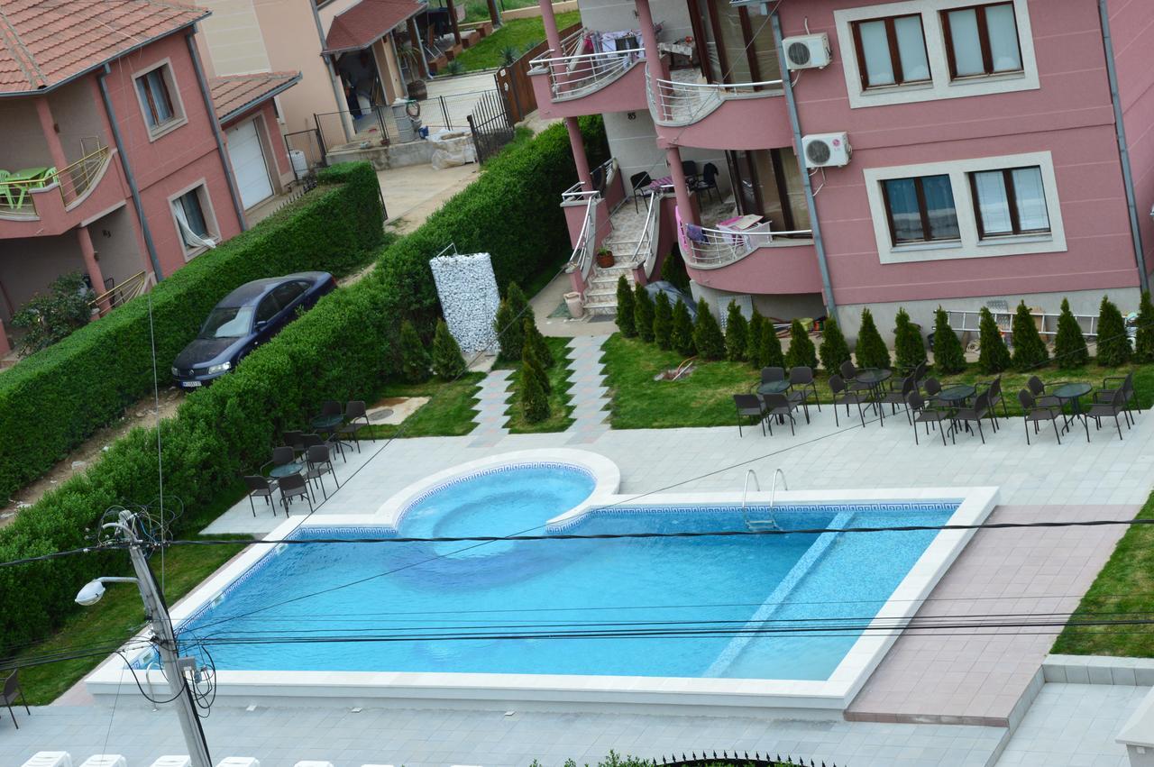 Poseidon Apartment Nis Exterior foto