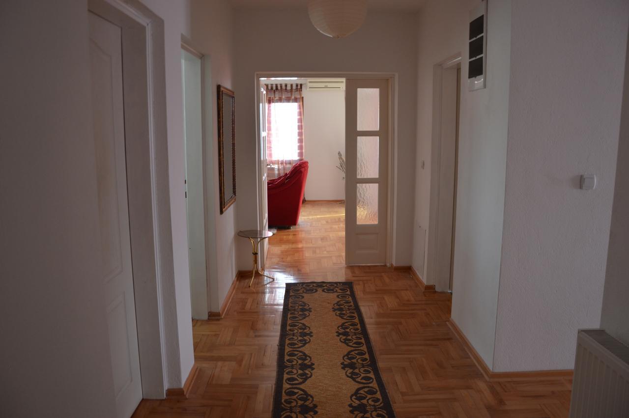 Poseidon Apartment Nis Exterior foto