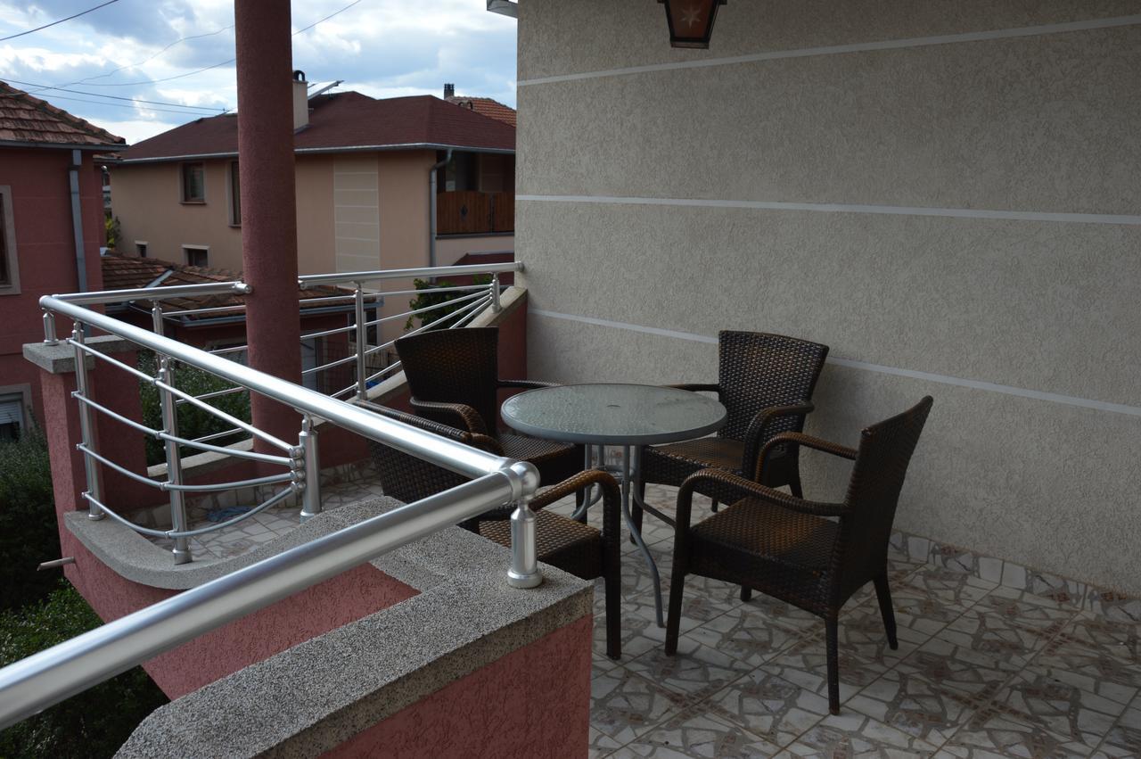 Poseidon Apartment Nis Exterior foto